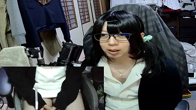 Snapshot of harinyanxxx chatting on February 26, 3:00 pm harinyanxxx online show from February 26, 3:00 pm