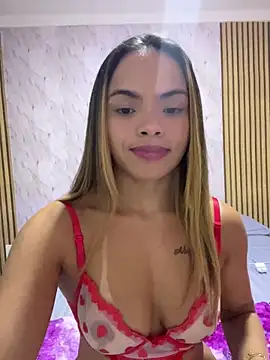 Snapshot of safadinhaquenteW chatting on May 6, 1:05 pm safadinhaquenteW online show from May 6, 1:05 pm