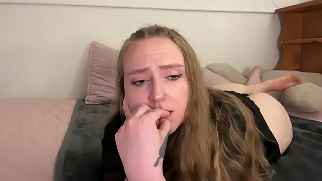 Pattyworld69 online show from June 26, 3:22 am