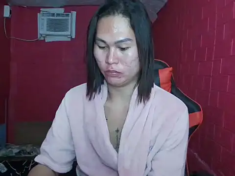 Snapshot of sexychekaiixxx chatting on June 17, 8:21 pm sexychekaiixxx online show from June 17, 8:21 pm