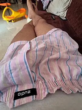 Snapshot of crawlerdrill chatting on November 2, 5:32 am crawlerdrill online show from November 2, 5:32 am