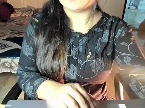 Divya68 online show from December 20, 5:53 pm