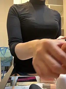 Snapshot of _Ema_ch chatting on November 7, 9:48 pm Ema ch online show from November 7, 9:48 pm