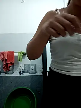 Linh sexyy online show from July 2, 1:27 am