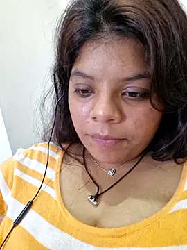 kajal77715 online show from October 13, 9:20 am