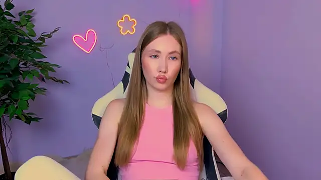 EllyColins online show from July 7, 3:20 am