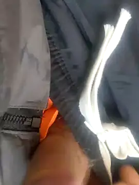 szabi1995 online show from November 3, 7:42 am