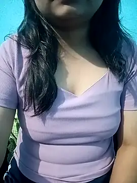 Model Show01 online show from October 27, 4:33 pm