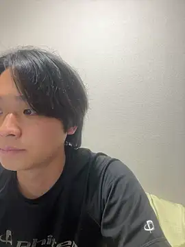 Snapshot of nagi_112 chatting on May 26, 12:34 pm nagi 112 online show from May 26, 12:34 pm
