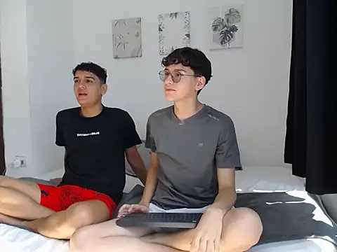 SpritzBoys online show from October 13, 2:06 pm