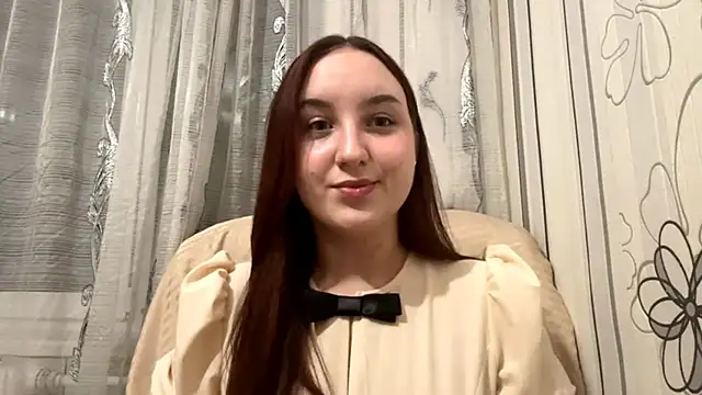 DaisyMolly online show from October 13, 4:29 pm