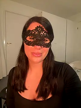 mamimamacitaaa online show from October 31, 7:04 pm