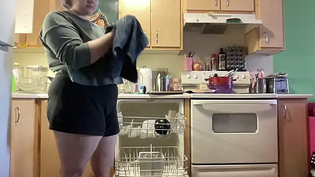 Snapshot of babycakespnw chatting on October 19, 5:35 pm babycakespnw online show from October 19, 5:35 pm