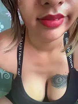 Snapshot of neelam_singh0 chatting on June 23, 10:02 am neelam singh0 online show from June 23, 10:02 am