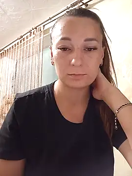 Snapshot of HollyDollsi chatting on October 19, 8:31 pm HollyDollsi online show from October 19, 8:31 pm