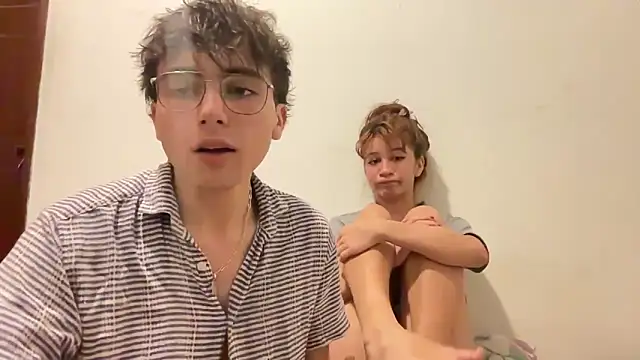 Snapshot of pablo434546 chatting on November 16, 4:07 am pablo434546 online show from November 16, 4:07 am