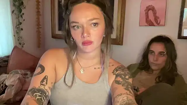 Snapshot of lill_daddysgirl chatting on May 24, 2:16 am lill daddysgirl online show from May 24, 2:16 am