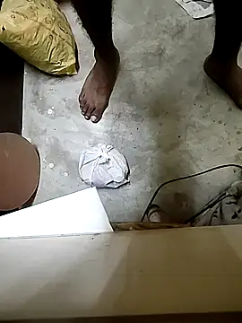 Snapshot of laand__765 chatting on March 3, 8:37 pm laand 765 online show from March 3, 8:37 pm