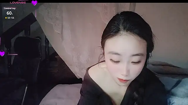 hyp0crite online show from November 23, 5:57 pm