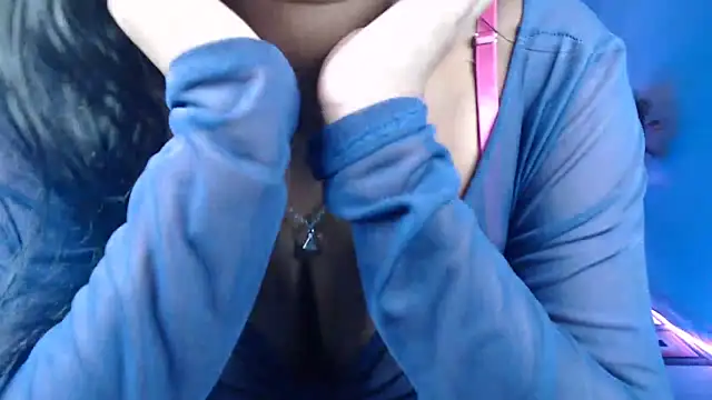 Snapshot of Rashiii_ chatting on May 9, 6:35 pm Rashiii online show from May 9, 6:35 pm