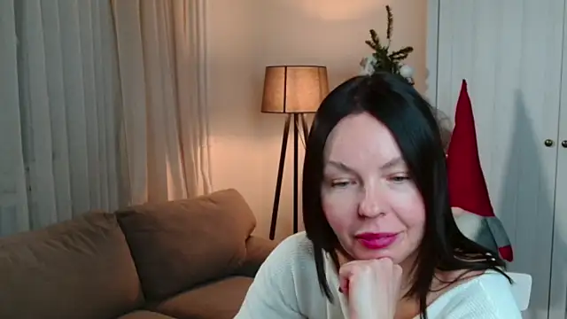 LittleNicolee online show from December 20, 6:04 pm