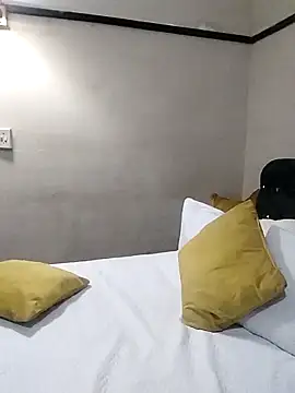 CaramelBoootie online show from April 14, 5:19 pm