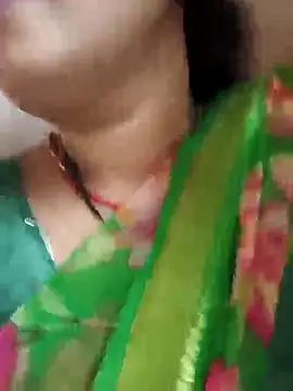 Snapshot of Rayal_bhabi chatting on June 8, 1:28 am Rayal bhabi online show from June 8, 1:28 am