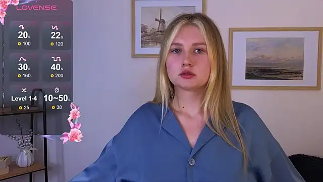 Snapshot of Shirley_Davis chatting on October 23, 4:50 pm Shirley Davis online show from October 23, 4:50 pm