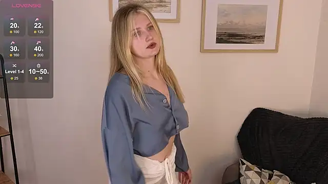 Snapshot of Shirley_Davis chatting on October 30, 6:19 pm Shirley Davis online show from October 30, 6:19 pm