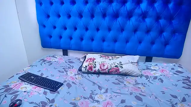 Amberdiamondmmm online show from December 18, 2:45 pm