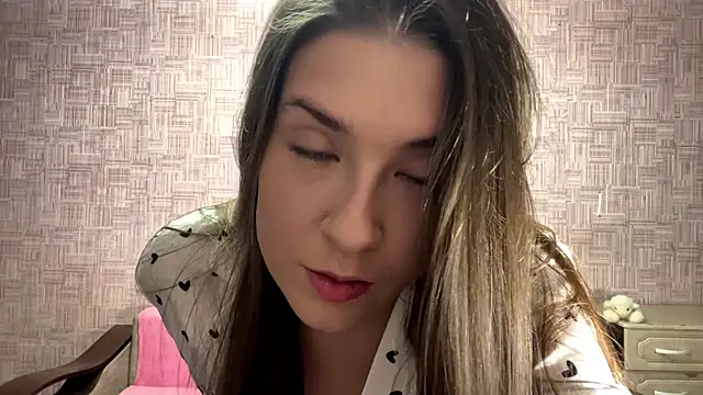 Snapshot of CandyEdaLove chatting on October 30, 11:22 am CandyEdaLove online show from October 30, 11:22 am