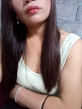 Snapshot of siusiu-00 chatting on June 21, 1:24 pm siusiu-00 online show from June 21, 1:24 pm