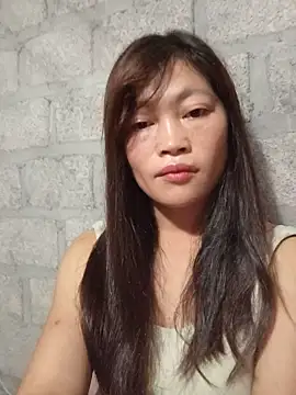 Snapshot of siusiu-00 chatting on July 23, 9:24 pm siusiu-00 online show from July 23, 9:24 pm