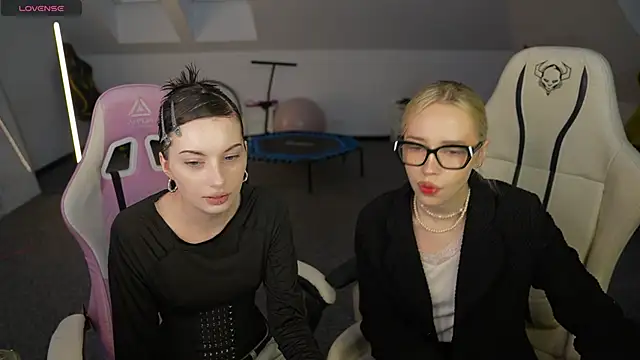 Snapshot of Jessica_start chatting on November 29, 11:24 am Jessica start online show from November 29, 11:24 am