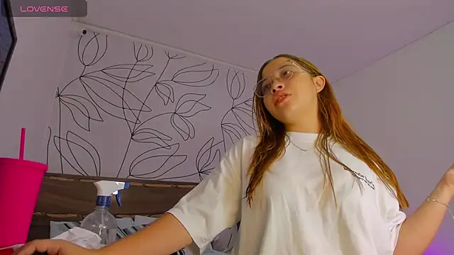 Snapshot of merida_06 chatting on November 16, 7:52 pm merida 06 online show from November 16, 7:52 pm