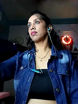 Darling Annie online show from December 19, 7:32 pm