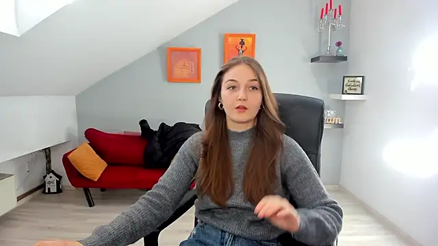 AnneWilsonn online show from February 2, 12:15 pm