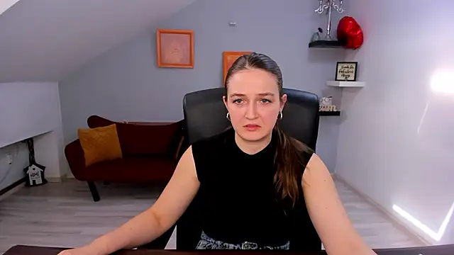 AnneWilsonn online show from March 2, 12:12 pm