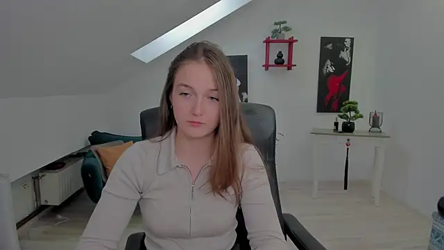 AnneWilsonn online show from May 13, 8:44 am