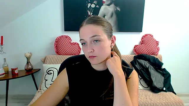 AnneWilsonn online show from July 21, 6:49 am