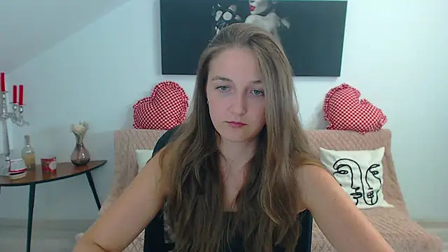 AnneWilsonn online show from July 27, 8:10 am