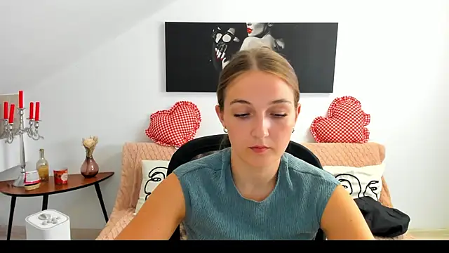 AnneWilsonn online show from August 3, 7:18 am