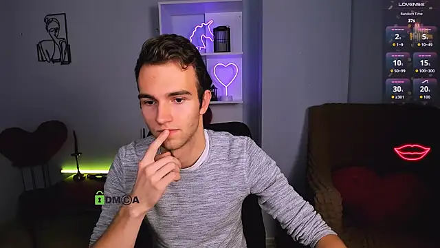 astren villo online show from November 26, 1:34 pm