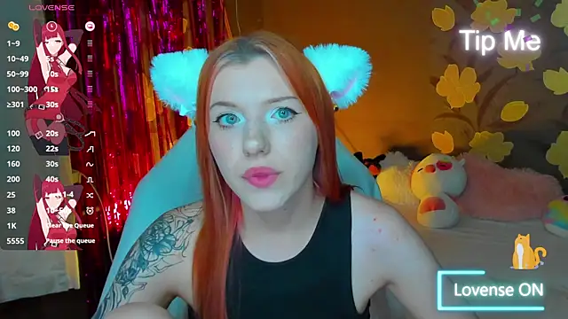 Snapshot of MeganNewCat chatting on July 21, 7:49 pm MeganNewCat online show from July 21, 7:49 pm