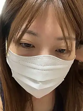 Snapshot of ichika_2_ chatting on November 28, 11:51 pm ichika 2 online show from November 28, 11:51 pm