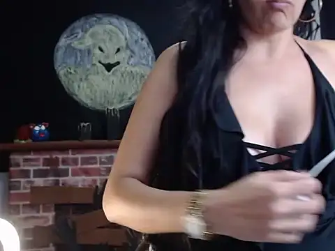 Lucyy Naugthy online show from October 31, 1:01 pm