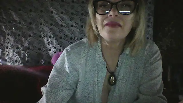 Lia Ray online show from March 10, 9:09 pm