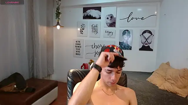 AmethystShadow17 online show from November 25, 3:45 pm