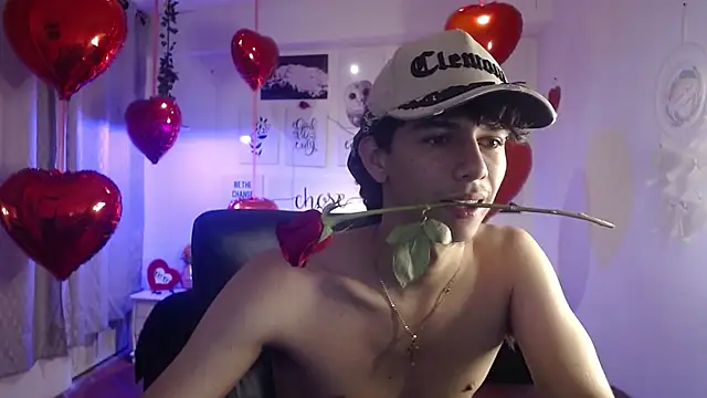 AmethystShadow17 online show from February 14, 7:43 pm