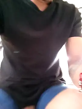 Snapshot of SinGuin23 chatting on October 16, 6:31 pm SinGuin23 online show from October 16, 6:31 pm